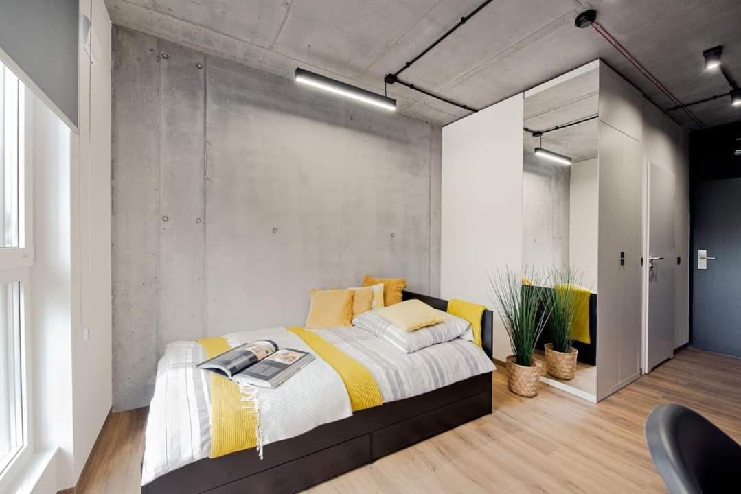 Shed Living Krakow Aparthotel Εξωτερικό φωτογραφία